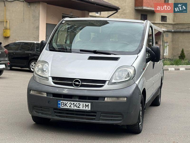 Минивэн Opel Vivaro 2002 в Луцке