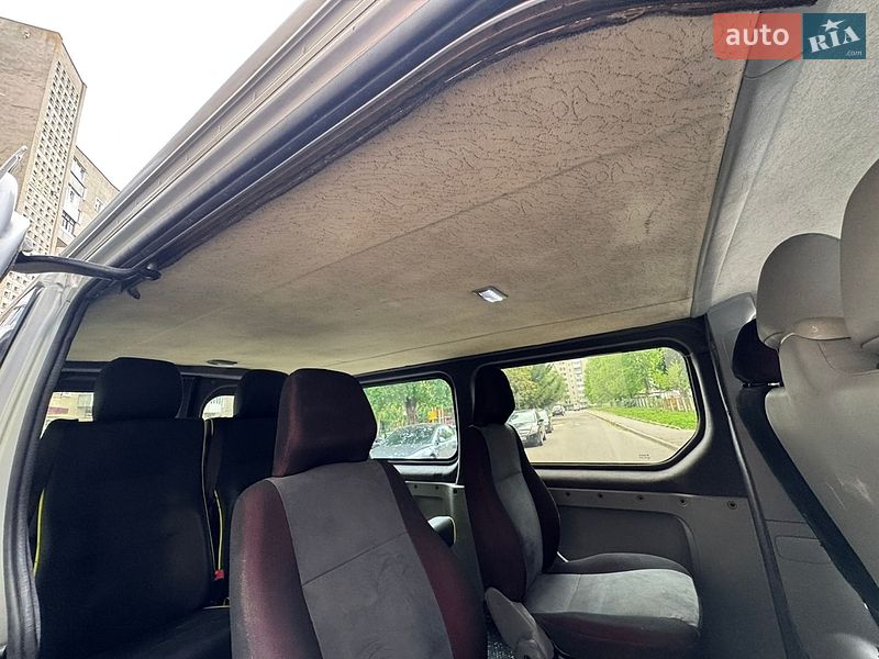Минивэн Opel Vivaro 2002 в Луцке