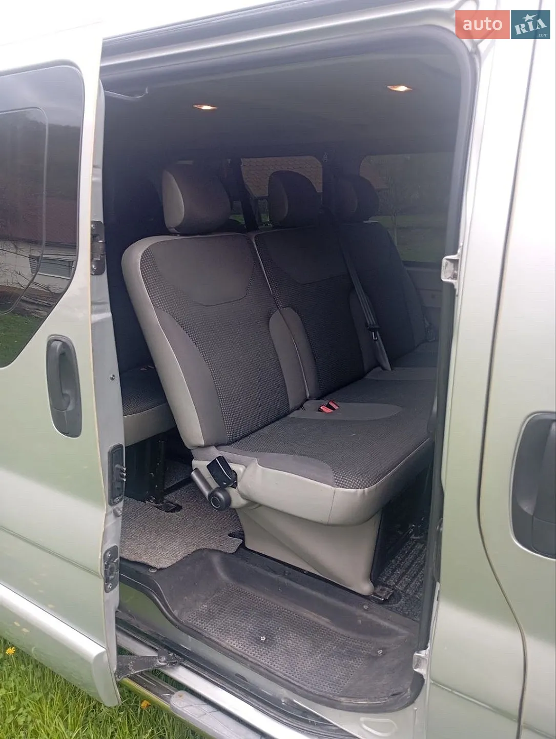 2010 Opel Vivaro - мініатюра 6