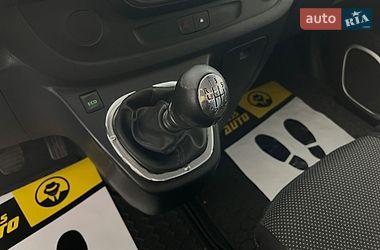 Грузопассажирский фургон Opel Vivaro 2015 в Львове