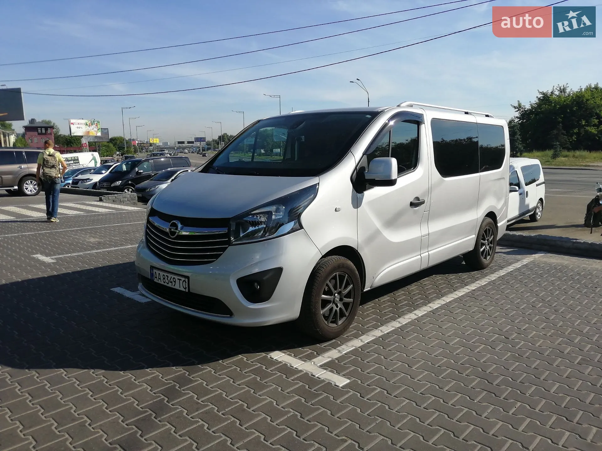 2015 Opel Vivaro - фото 1