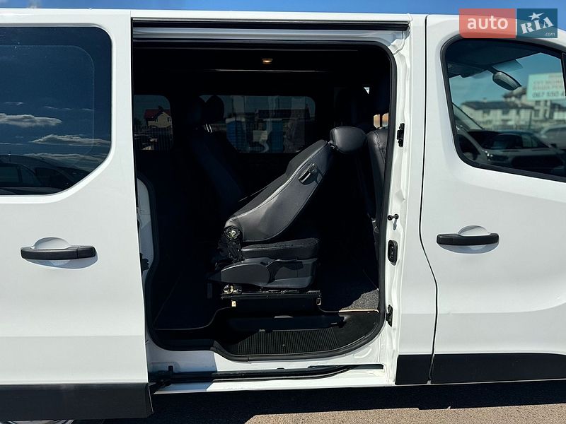 Минивэн Opel Vivaro 2018 в Киеве фото 29 Минивэн Opel Vivaro 2018 в Киеве