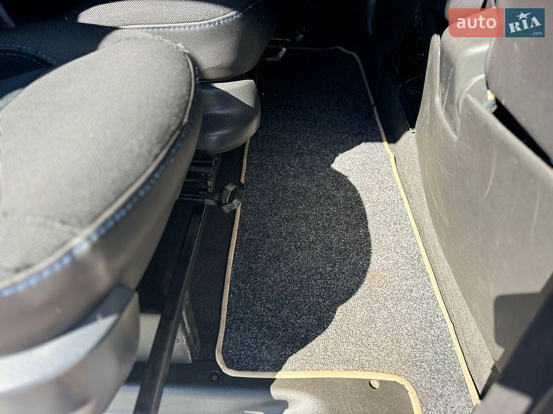 Минивэн Opel Vivaro 2018 в Киеве фото 31 Минивэн Opel Vivaro 2018 в Киеве