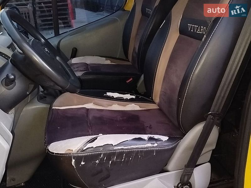 Минивэн Opel Vivaro 2004 в Ивано-Франковске