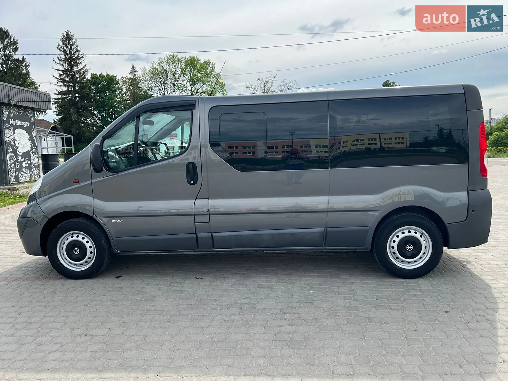 2010 Opel Vivaro - мініатюра 8