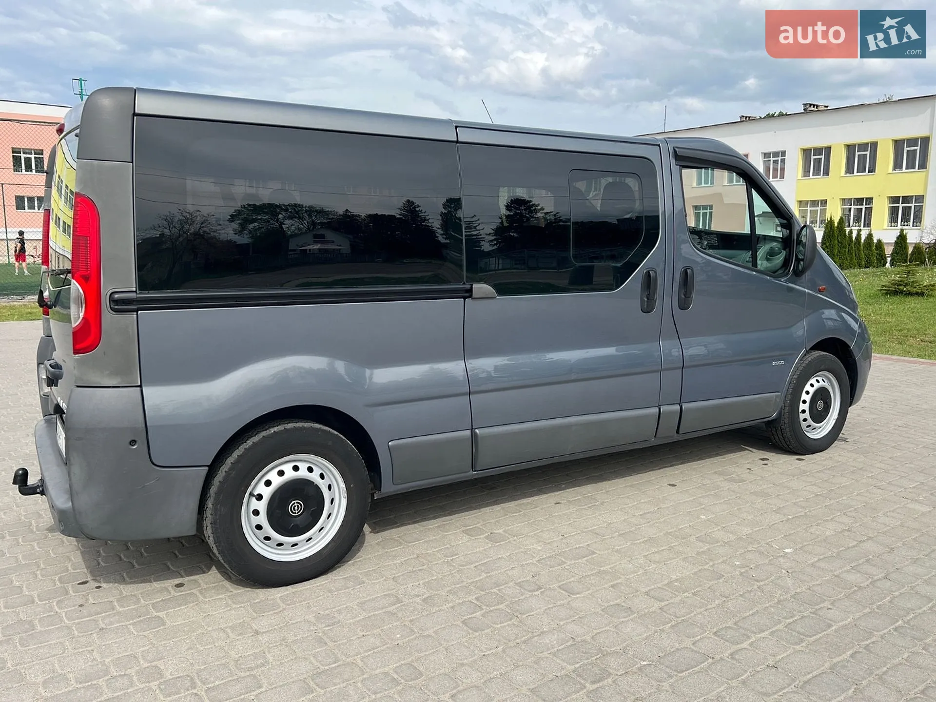 2010 Opel Vivaro - мініатюра 16