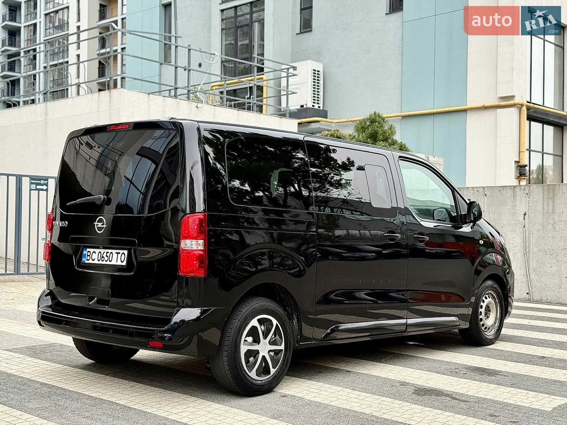 2021 Opel Vivaro - мініатюра 10