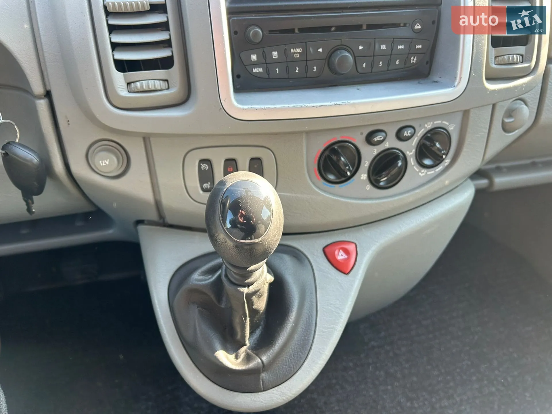 2011 Opel Vivaro - мініатюра 25