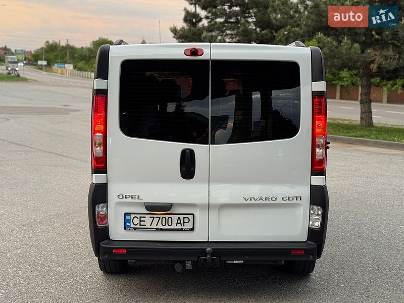 Минивэн Opel Vivaro 2014 в Черновцах