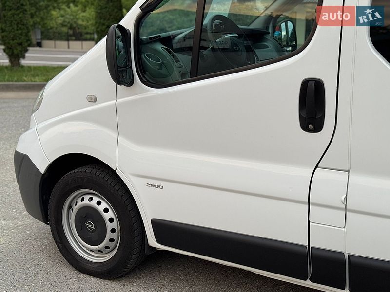 Минивэн Opel Vivaro 2014 в Черновцах