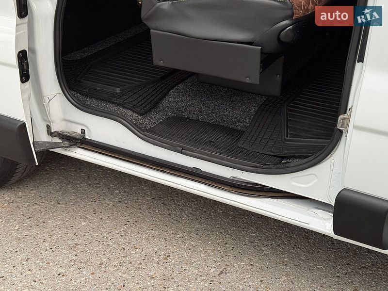 Минивэн Opel Vivaro 2014 в Черновцах