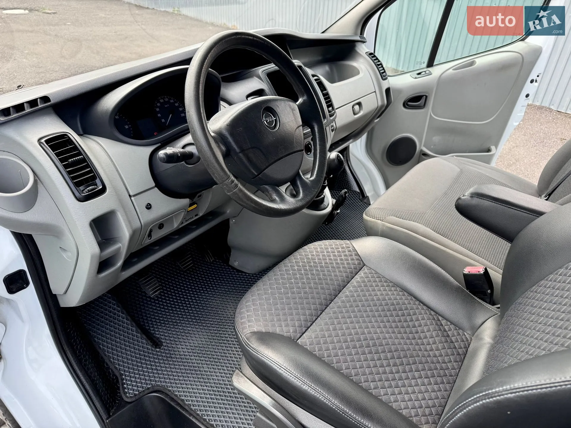 2011 Opel Vivaro - мініатюра 37