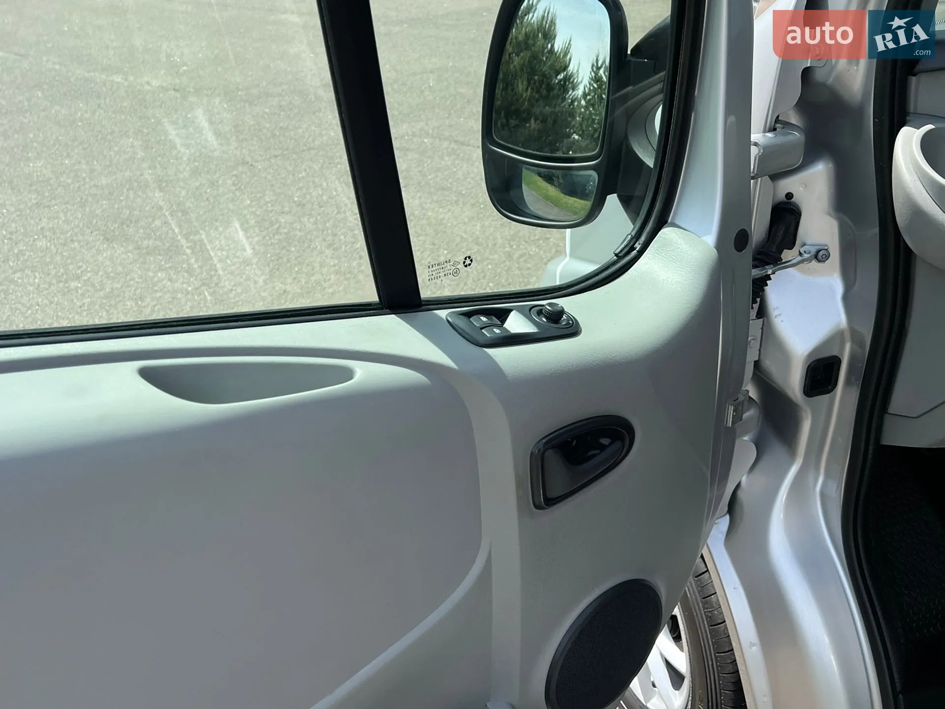 2010 Opel Vivaro - мініатюра 46