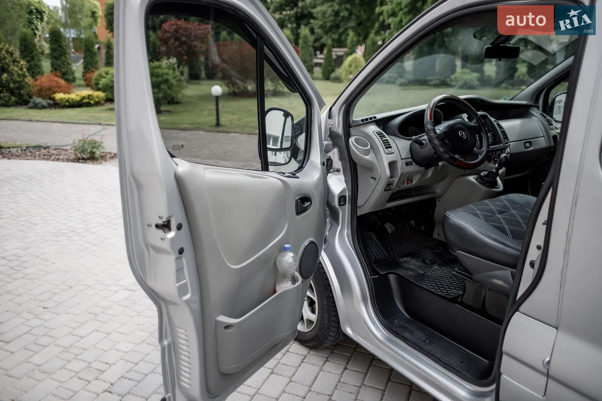 2010 Opel Vivaro - мініатюра 14