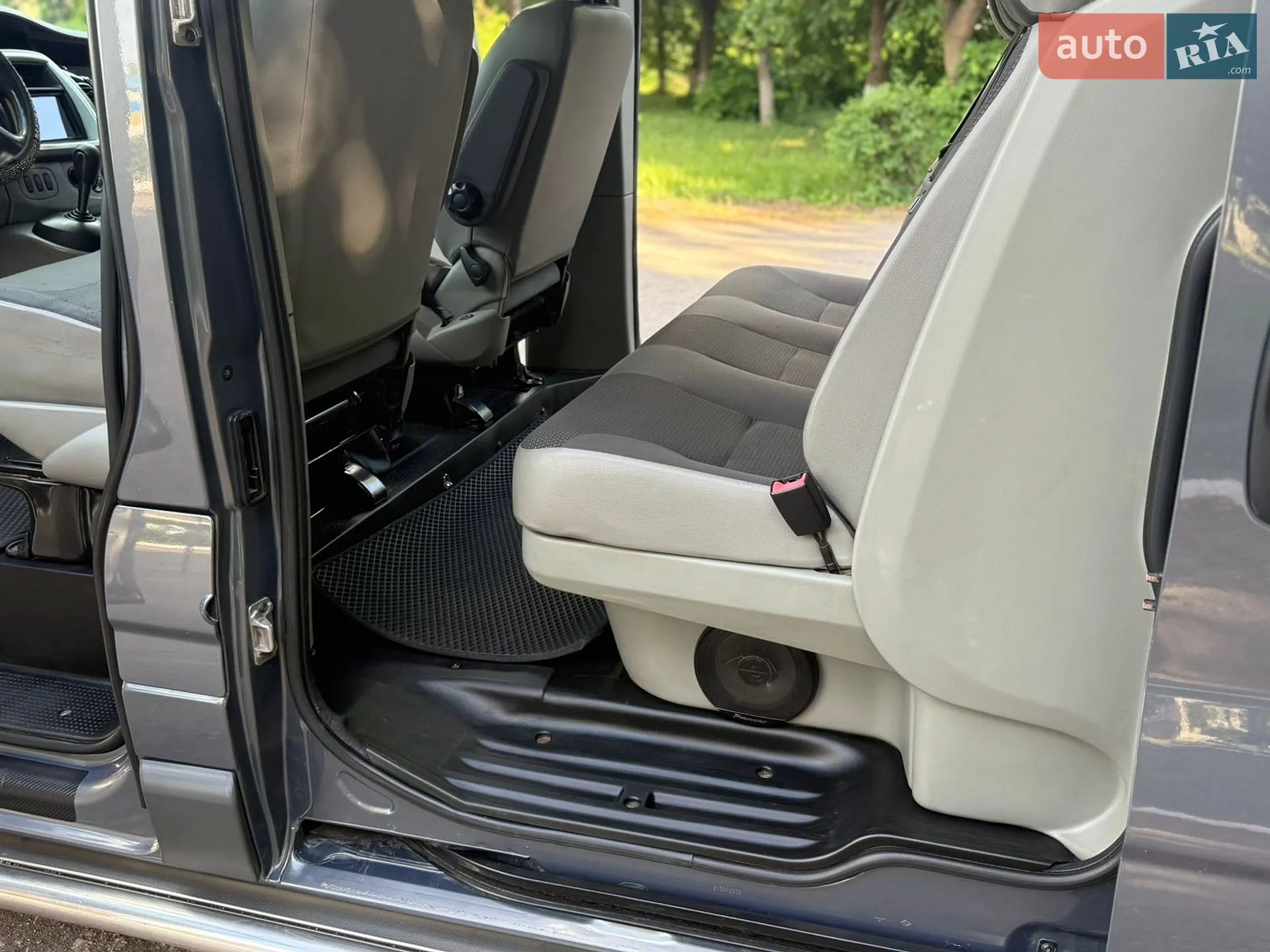 2011 Opel Vivaro - мініатюра 24
