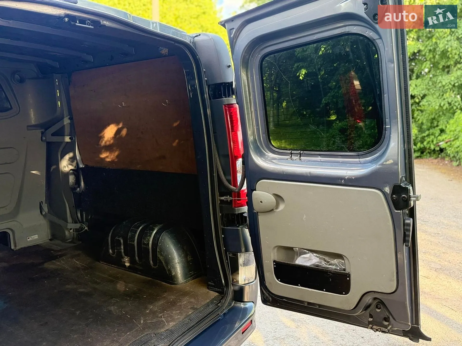 2011 Opel Vivaro - мініатюра 37