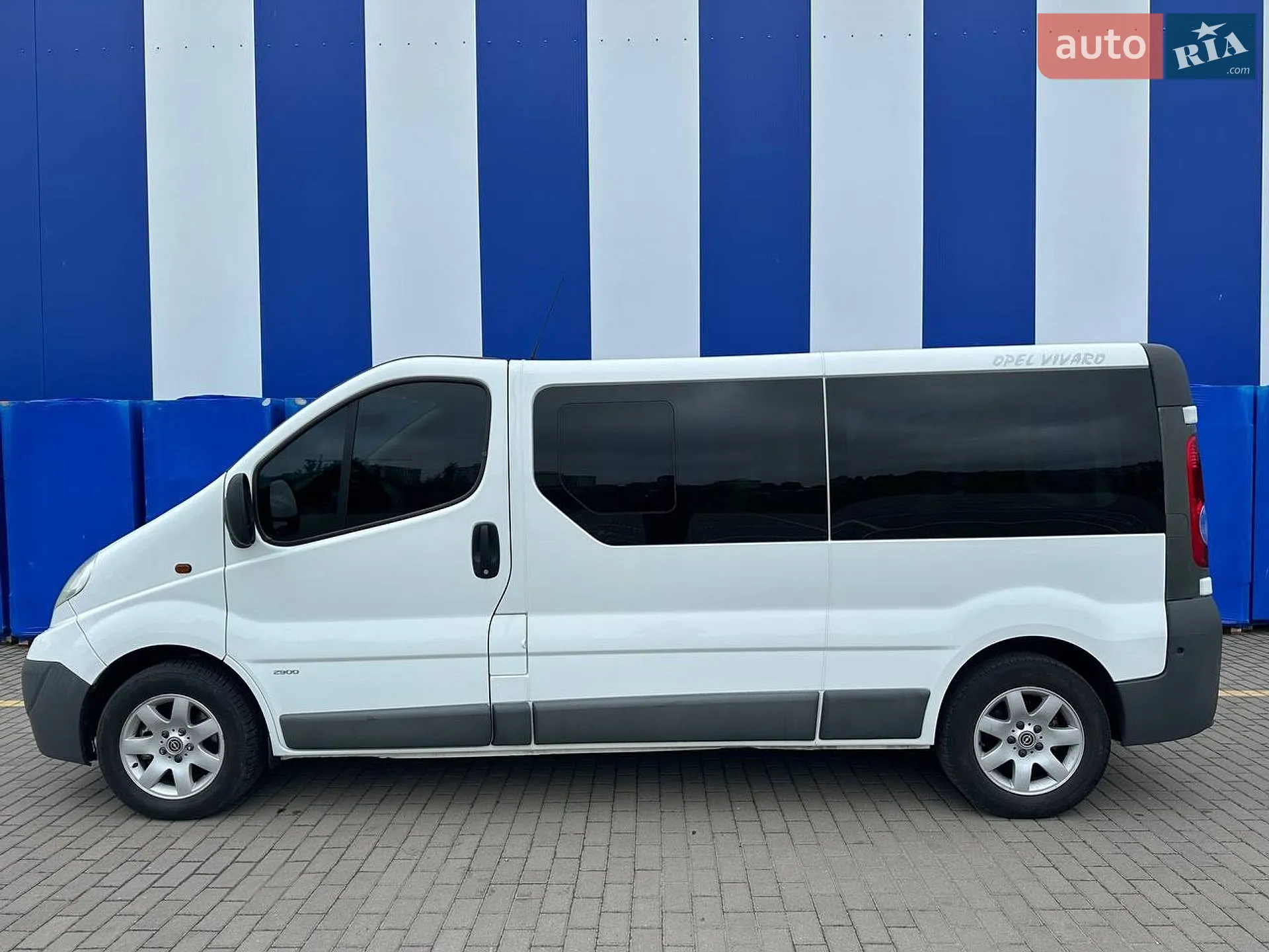 2011 Opel Vivaro - мініатюра 2