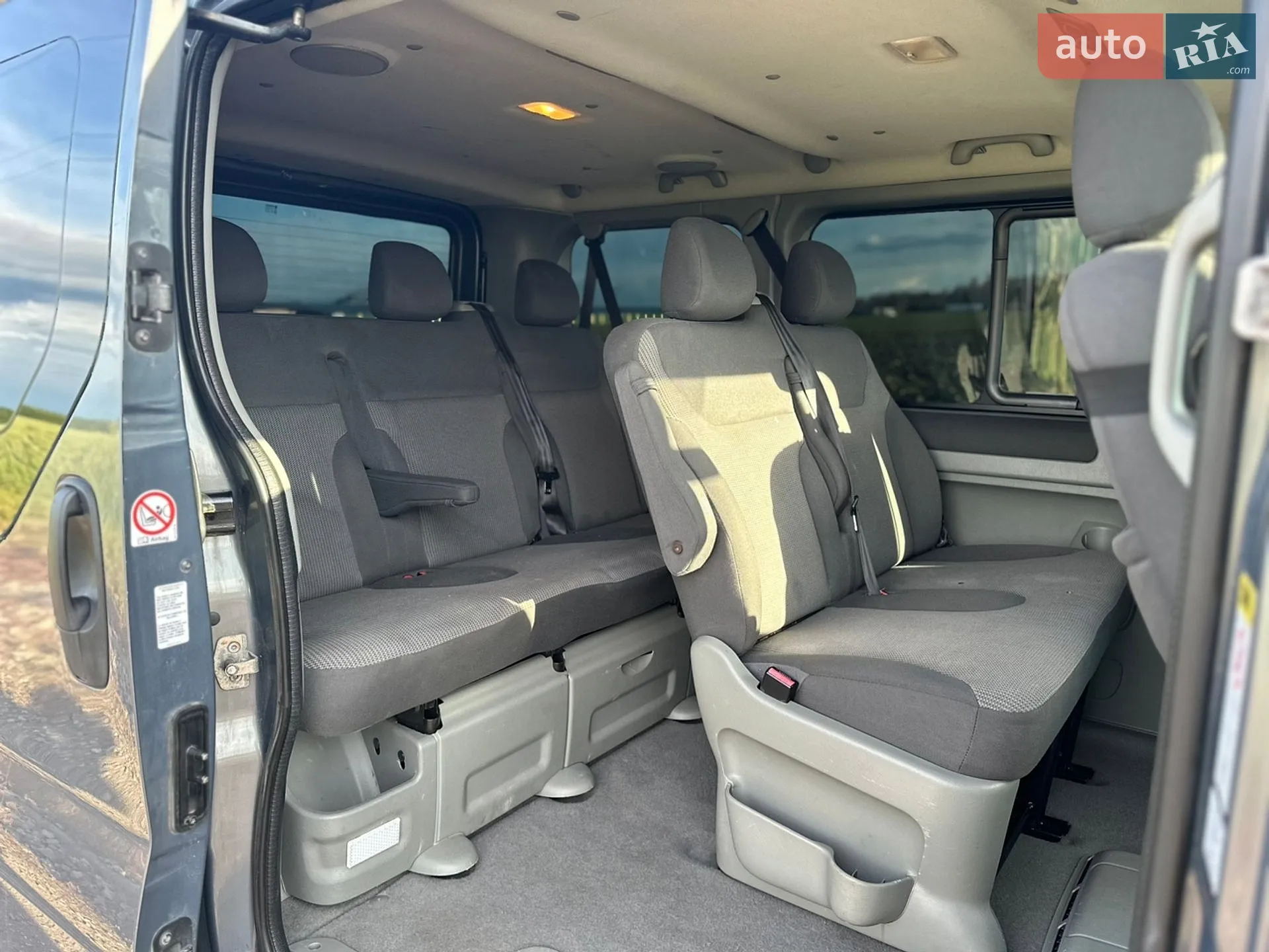 2010 Opel Vivaro - мініатюра 4