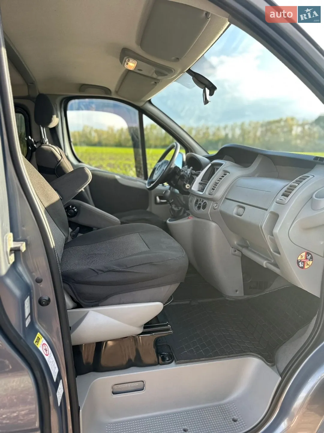 2010 Opel Vivaro - мініатюра 7