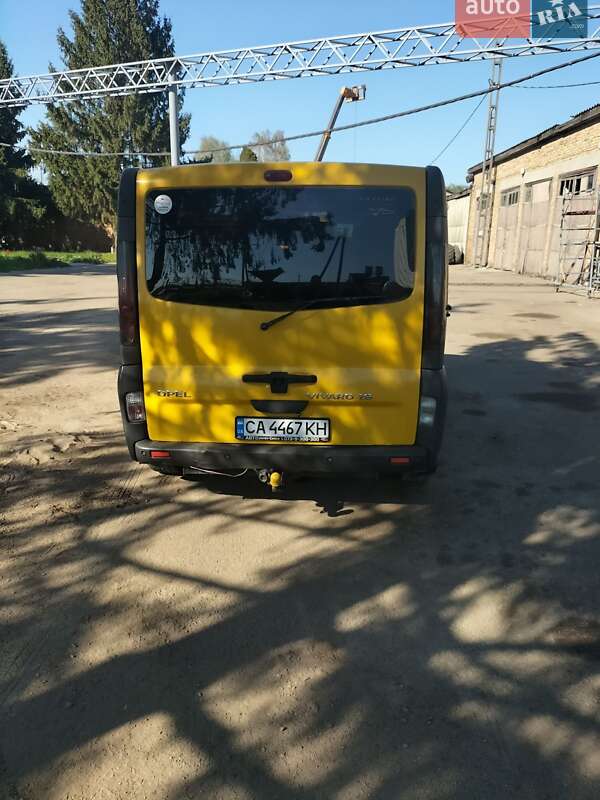 Opel Vivaro 2004