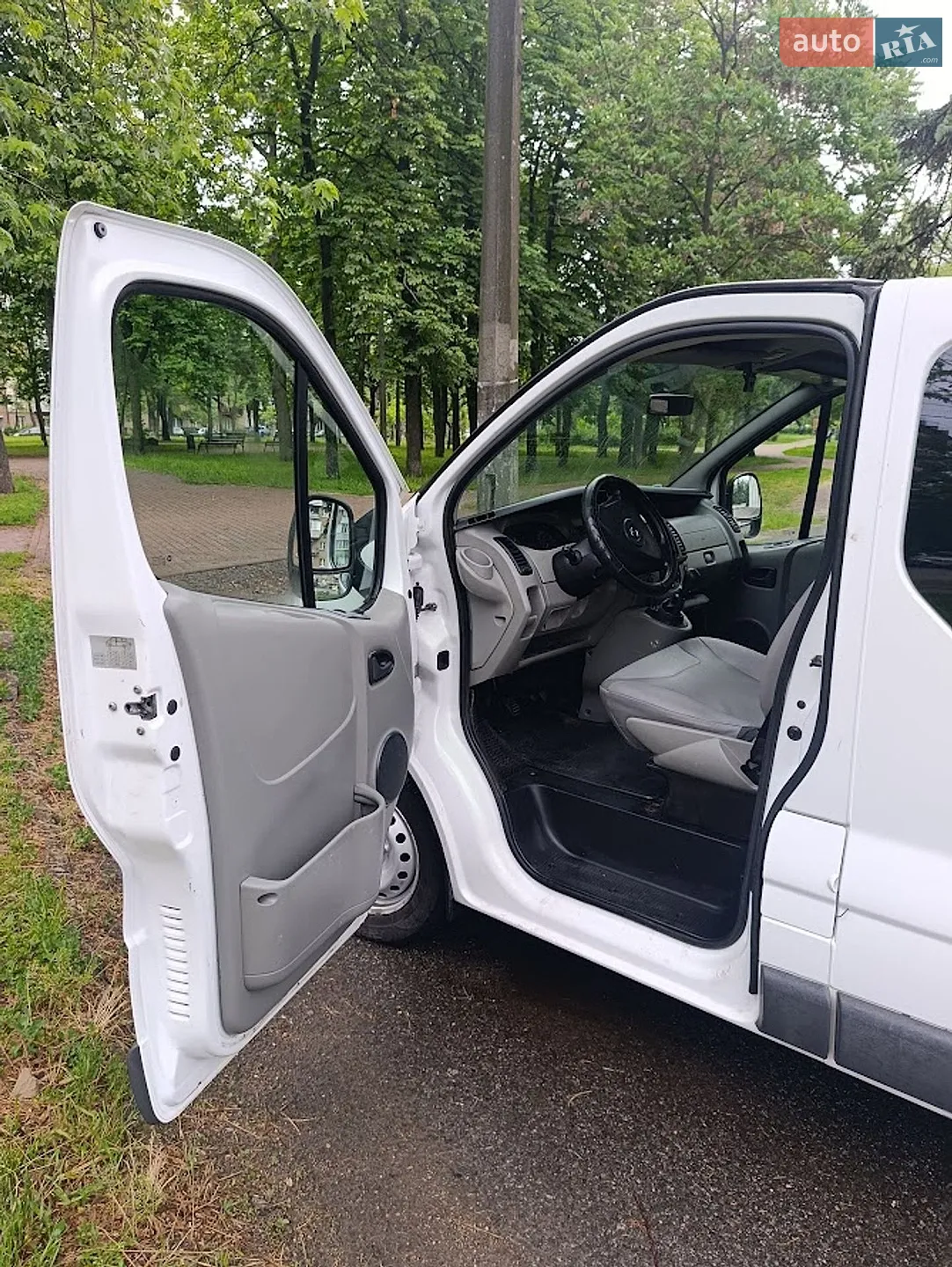 2010 Opel Vivaro - мініатюра 6