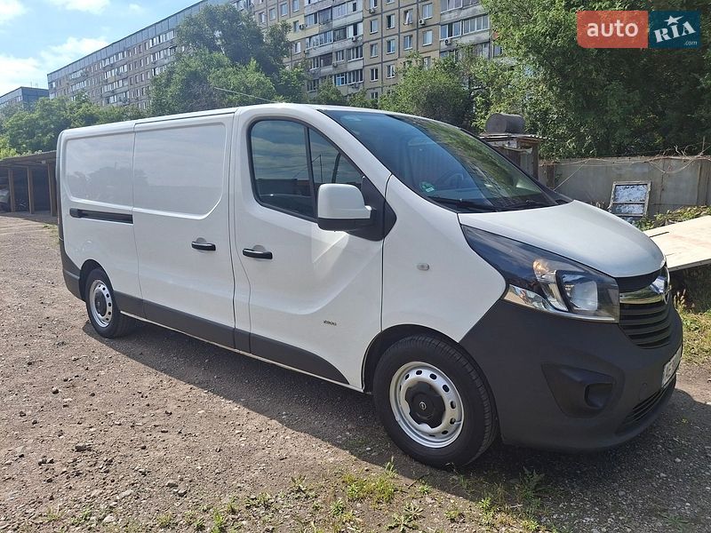 2016 Opel Vivaro, VIN W0LF7G605HV625819:plate — фото 1 (autoria)