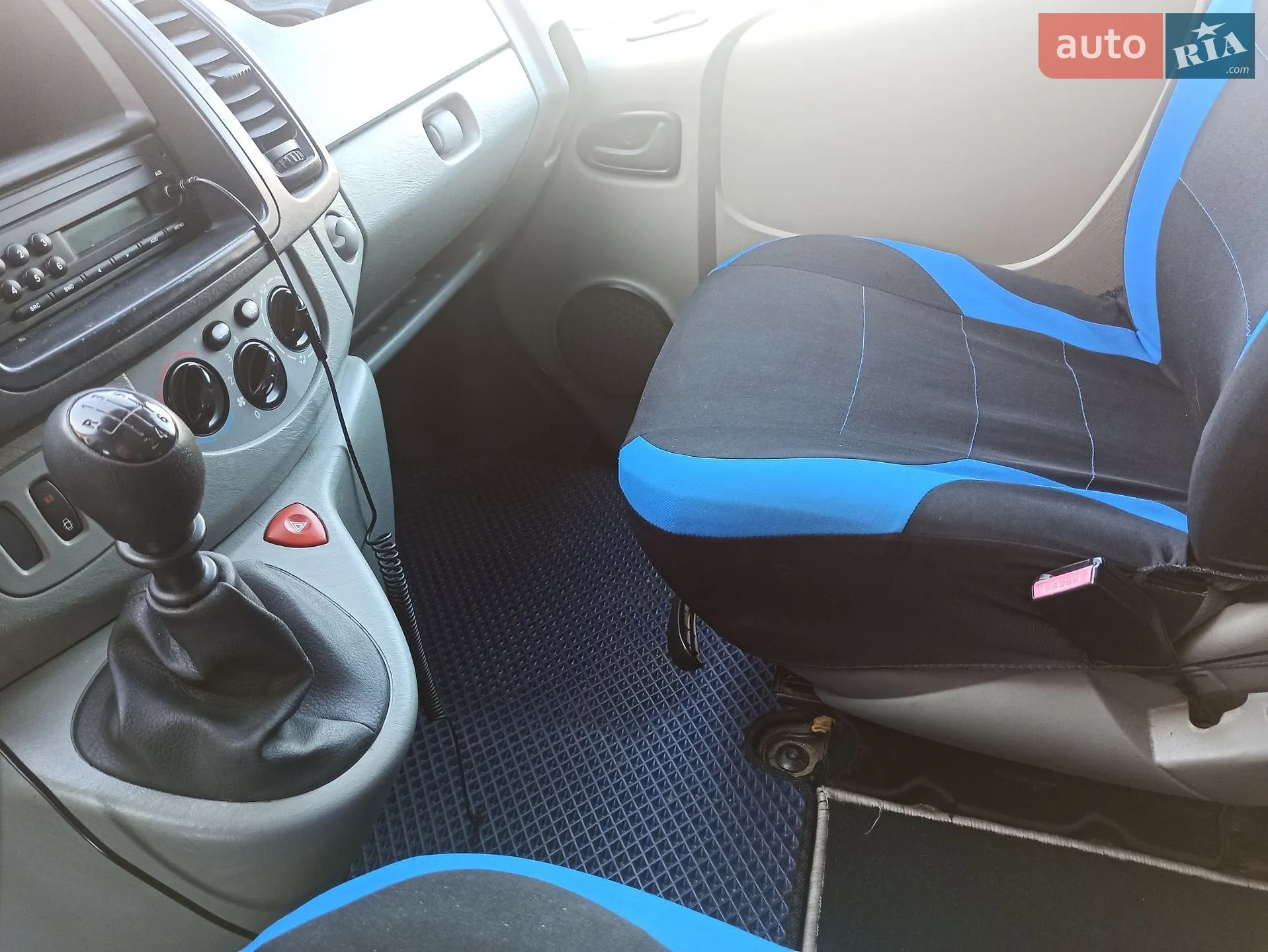 2011 Opel Vivaro - мініатюра 16