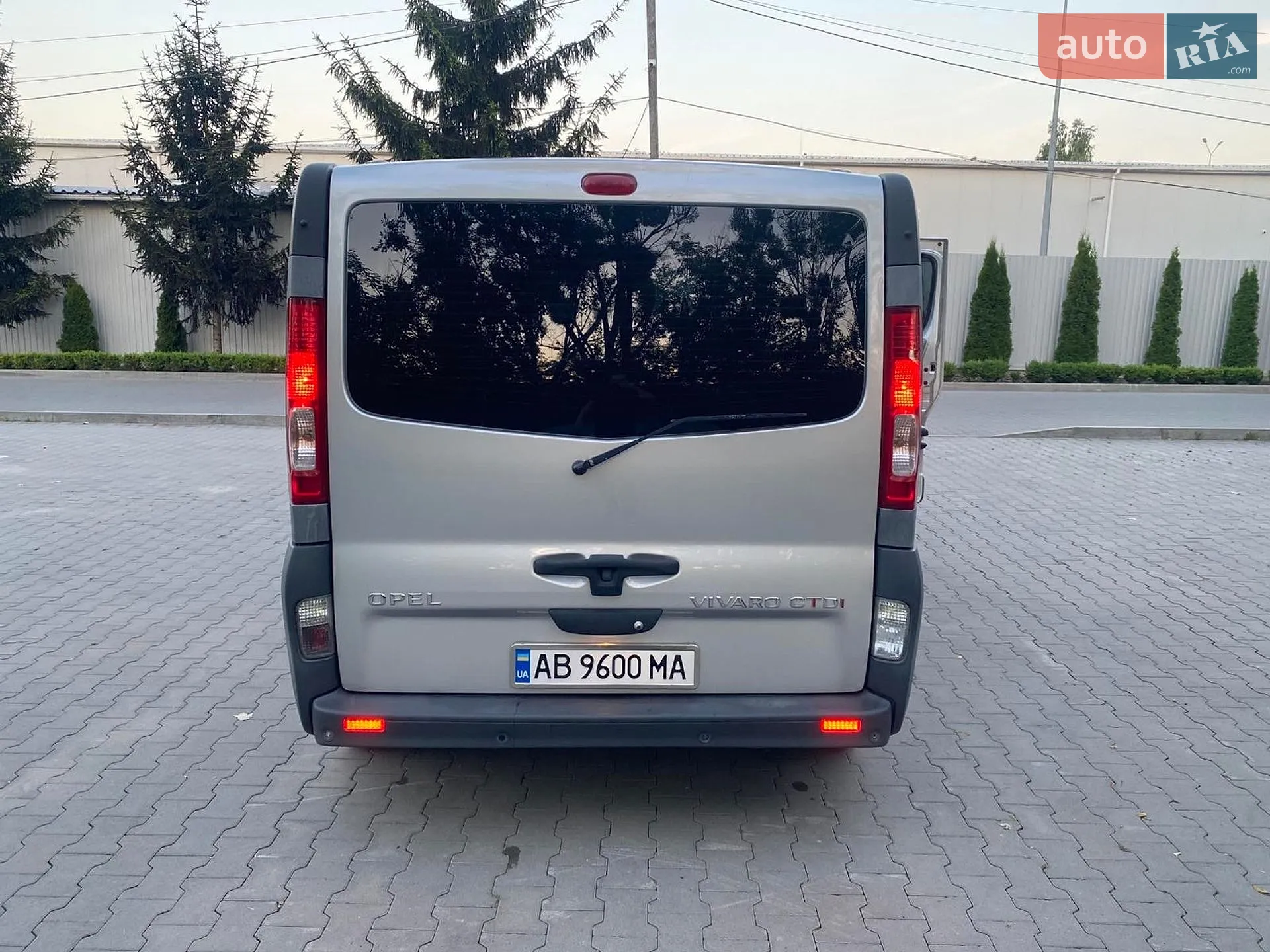 2010 Opel Vivaro - мініатюра 21