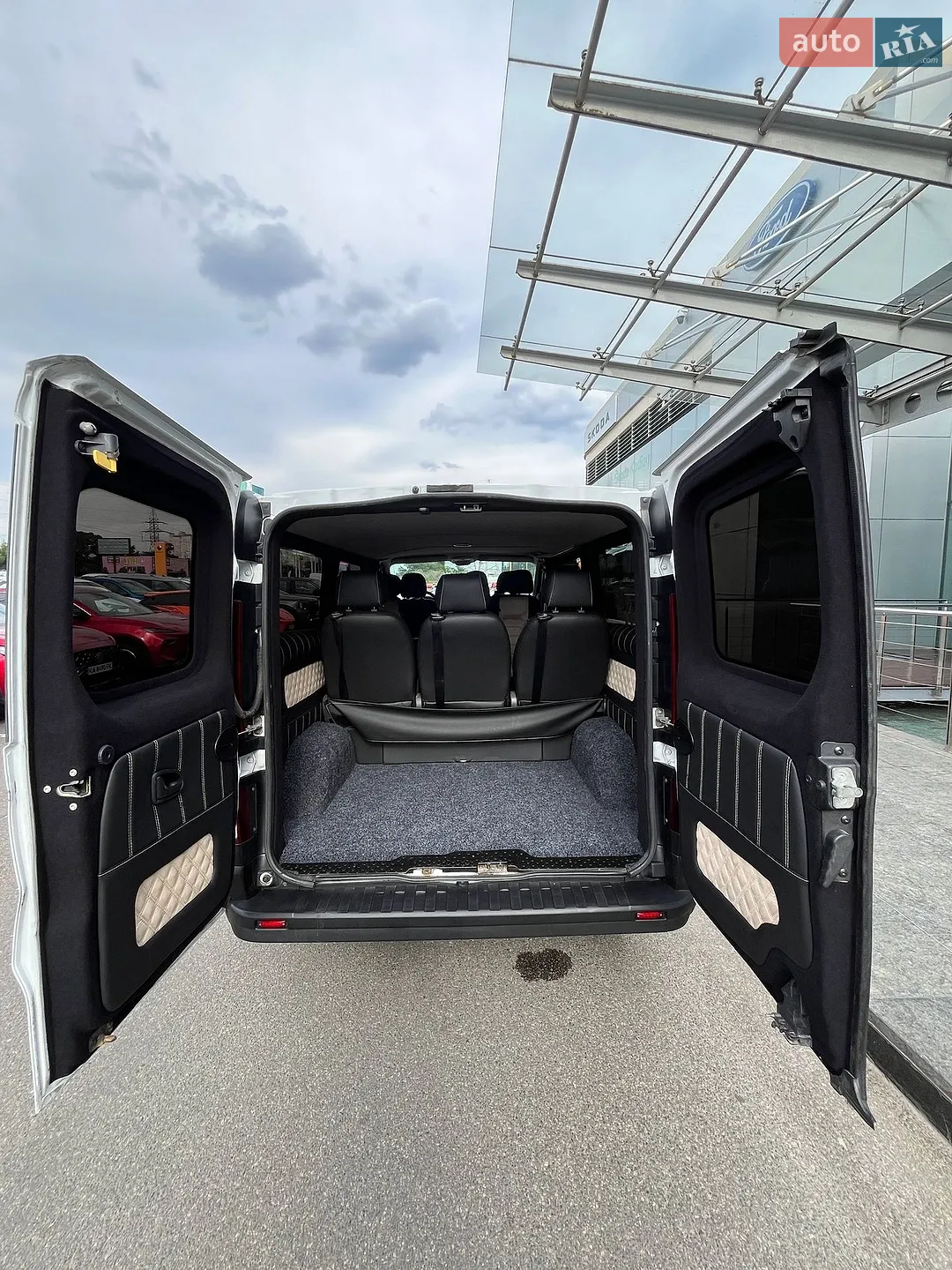 2019 Opel Vivaro - мініатюра 10