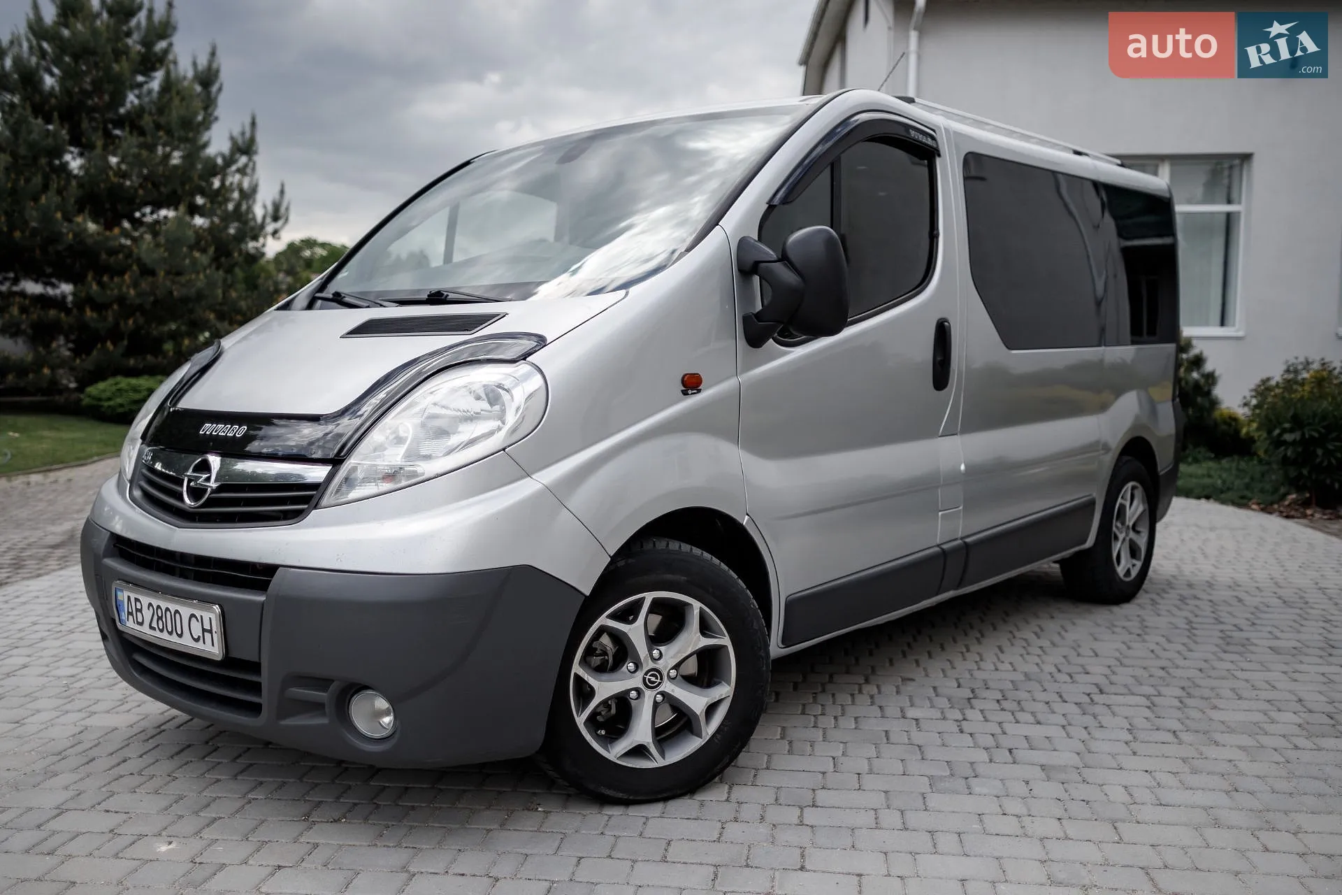 2010 Opel Vivaro - мініатюра 12