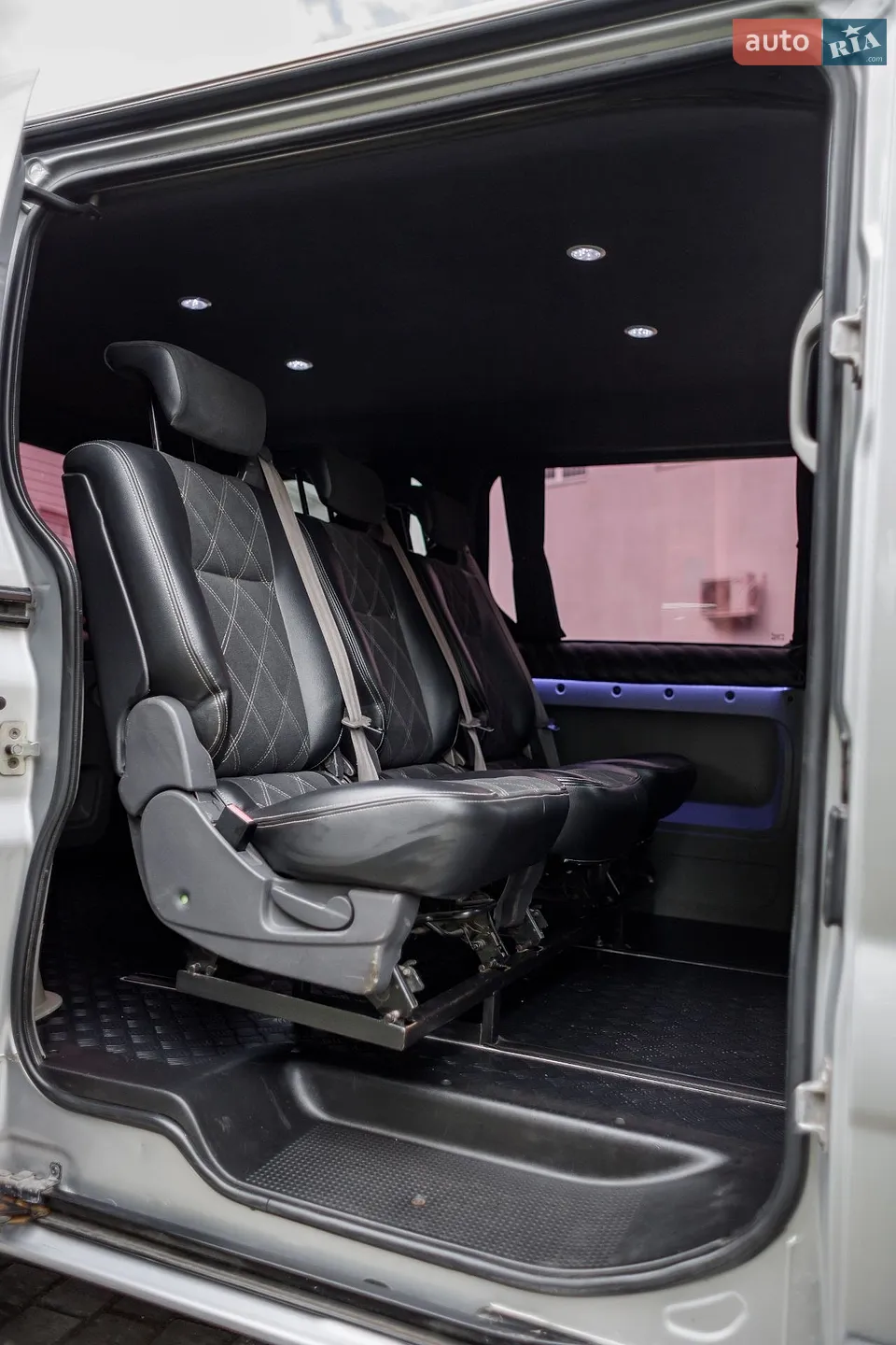 2010 Opel Vivaro - мініатюра 24