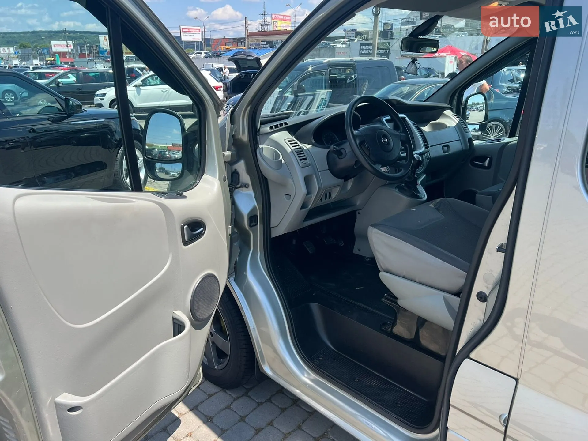 2012 Opel Vivaro - мініатюра 9