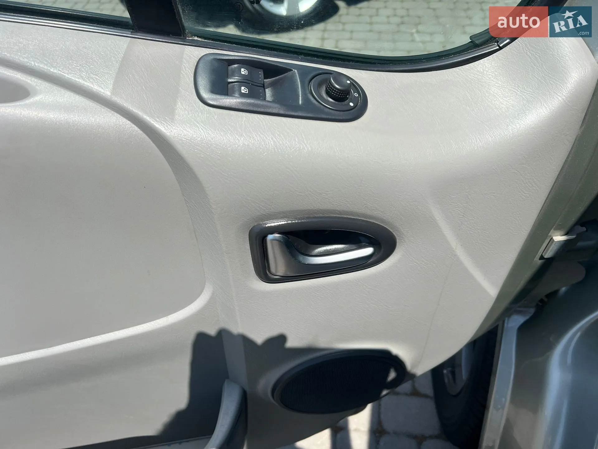 2012 Opel Vivaro - мініатюра 18