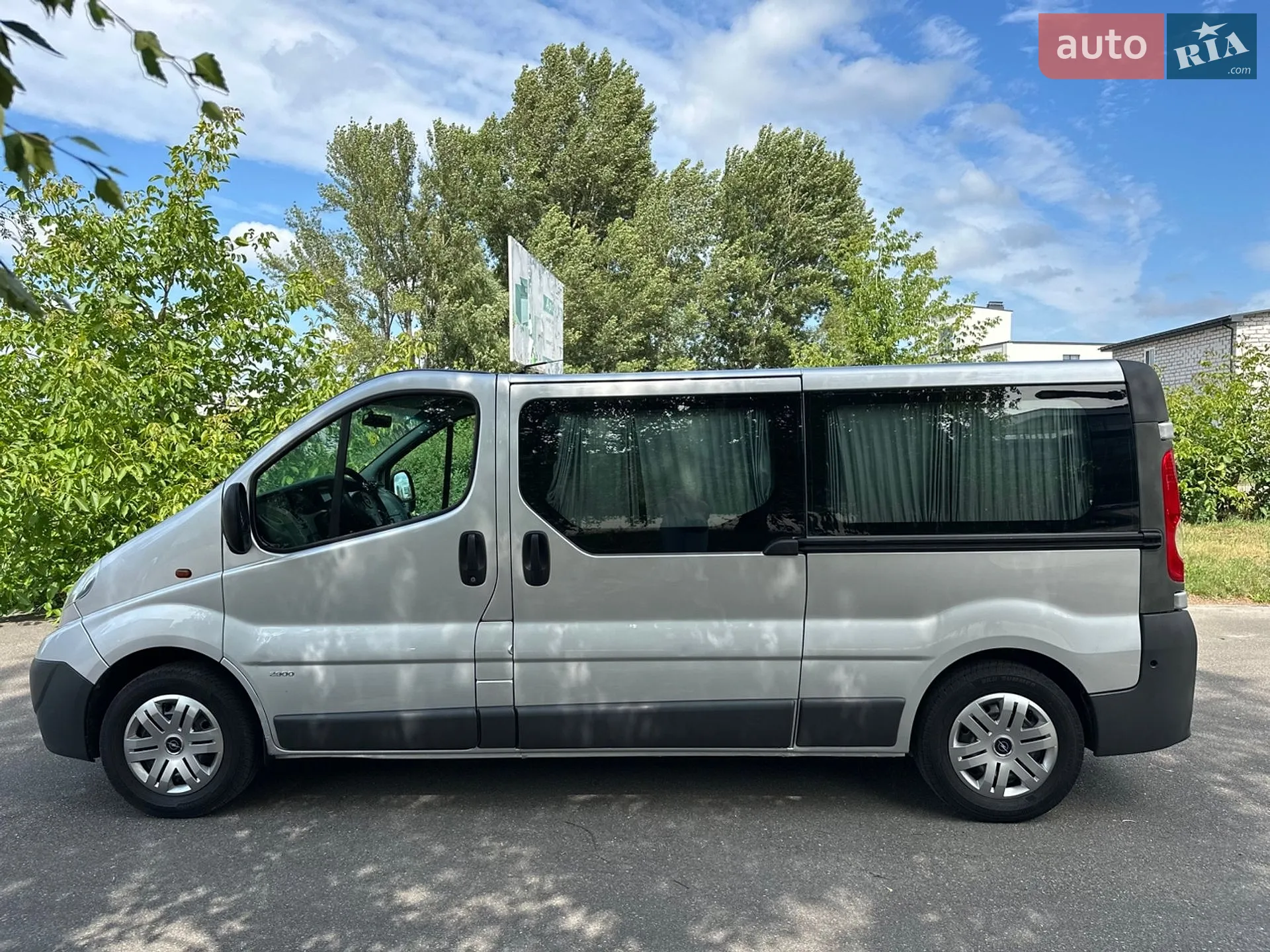 2010 Opel Vivaro - мініатюра 7