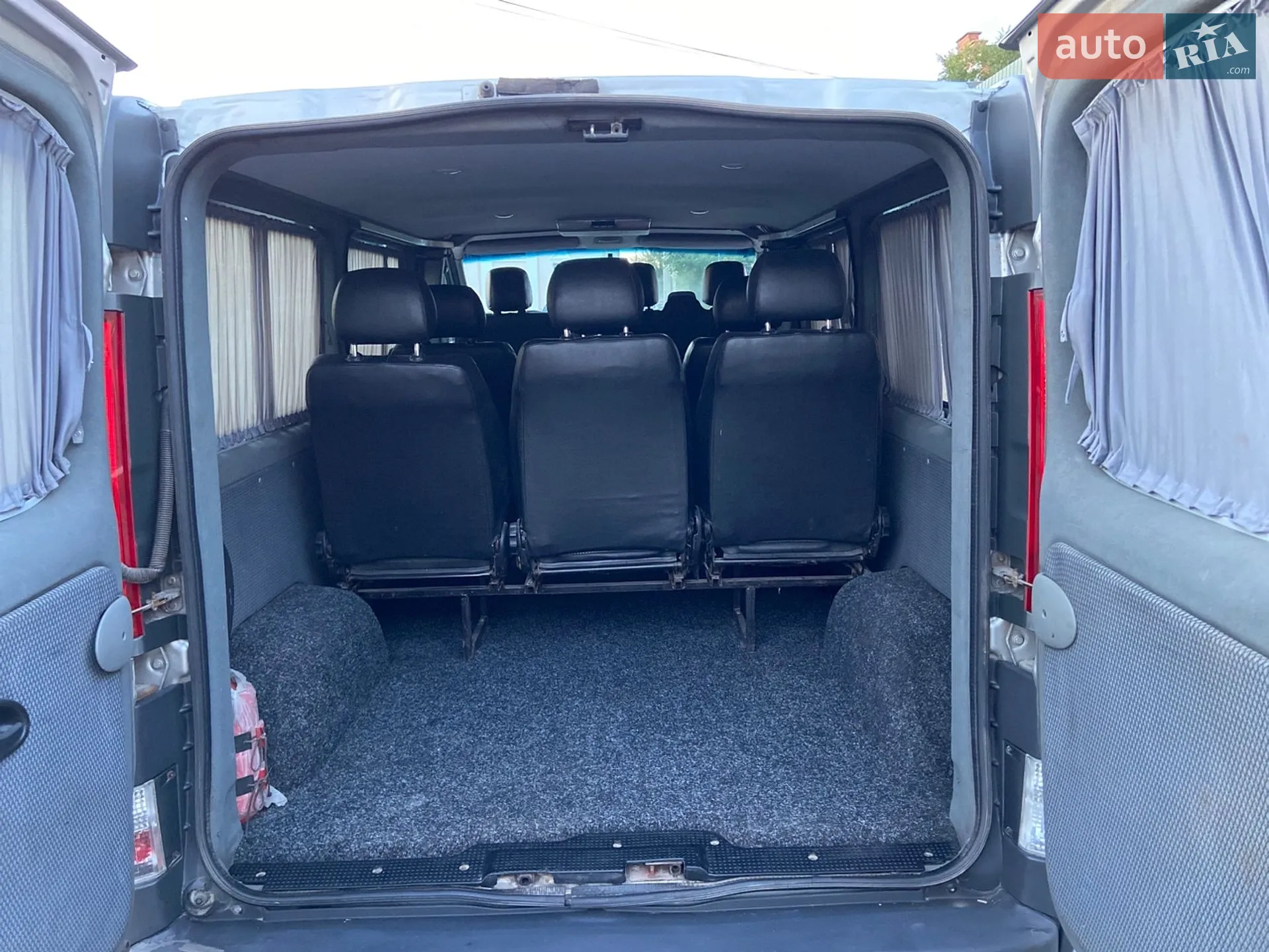 2010 Opel Vivaro - мініатюра 18