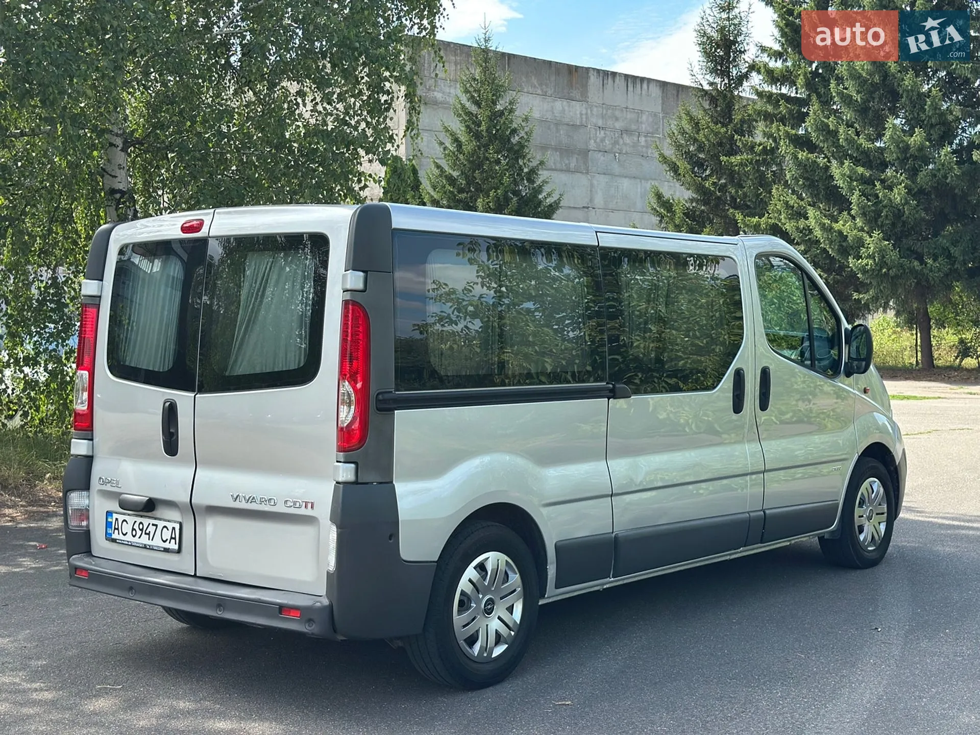 2010 Opel Vivaro - мініатюра 12