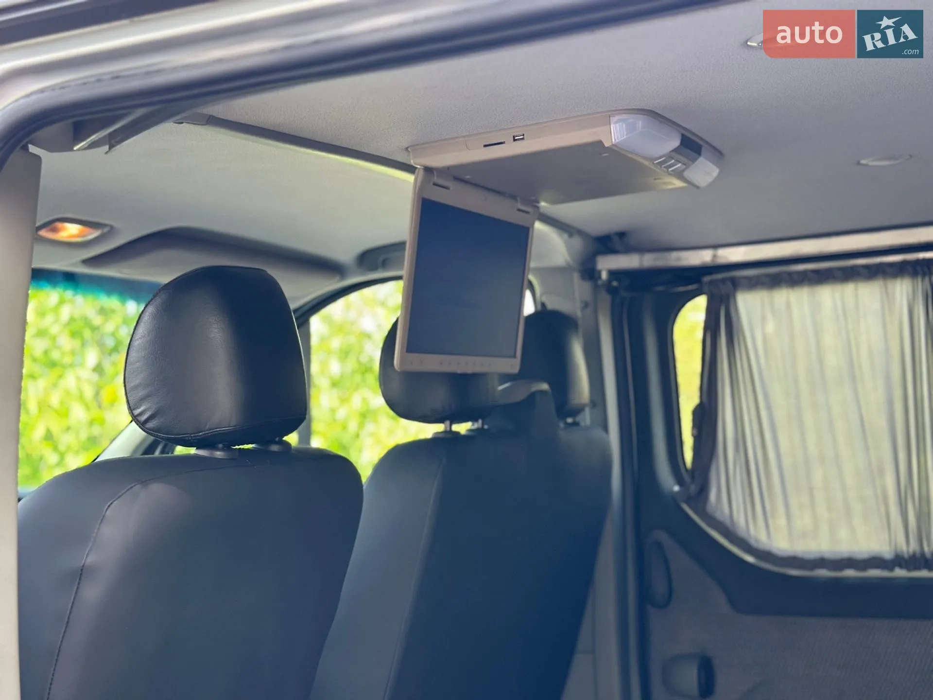 2010 Opel Vivaro - мініатюра 26