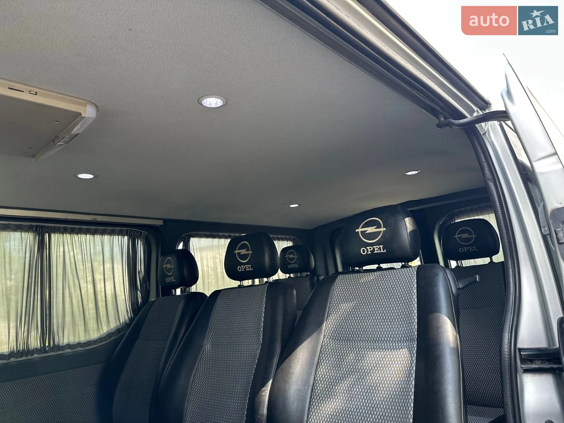 2010 Opel Vivaro - мініатюра 27