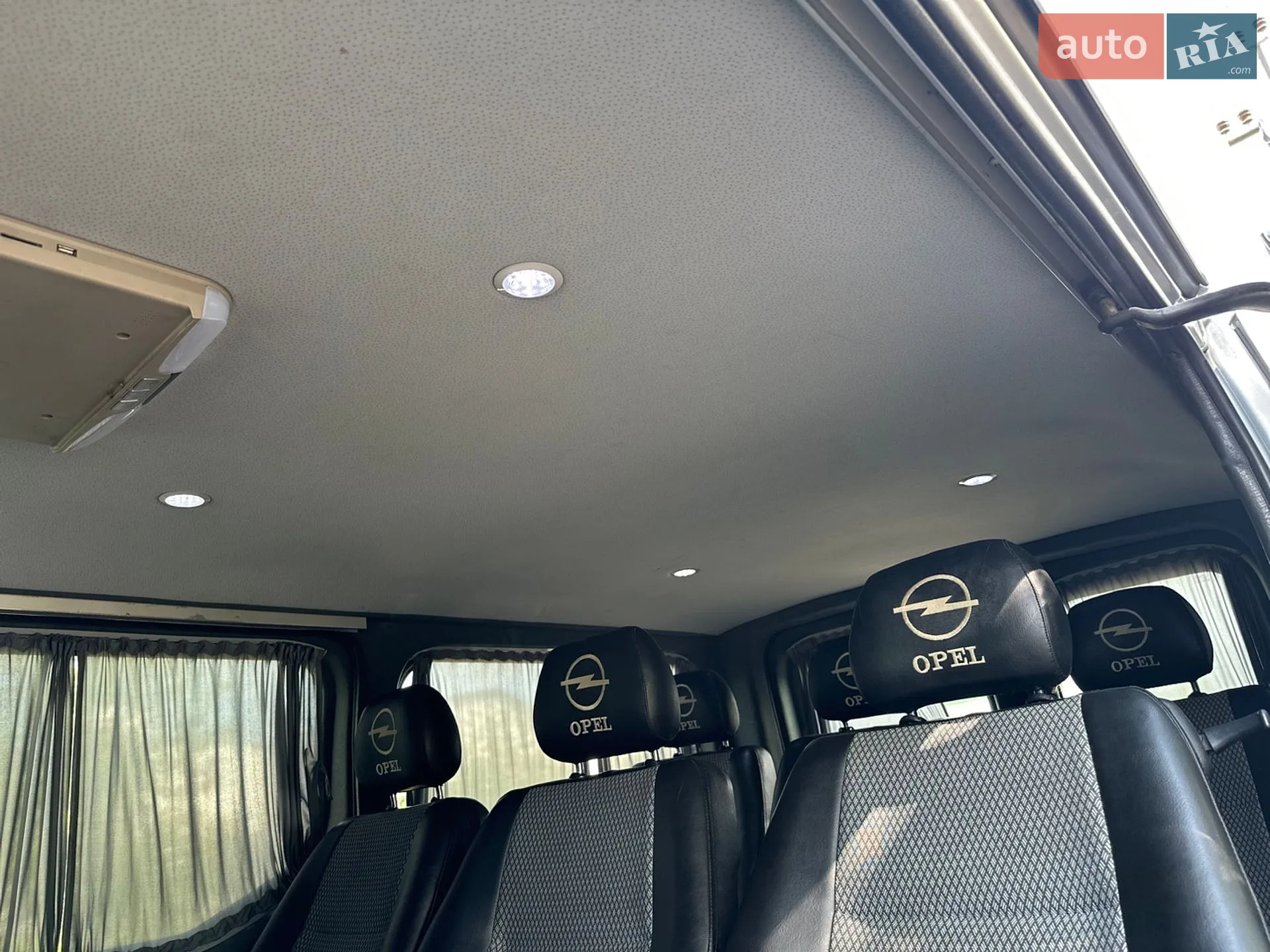 2010 Opel Vivaro - мініатюра 28