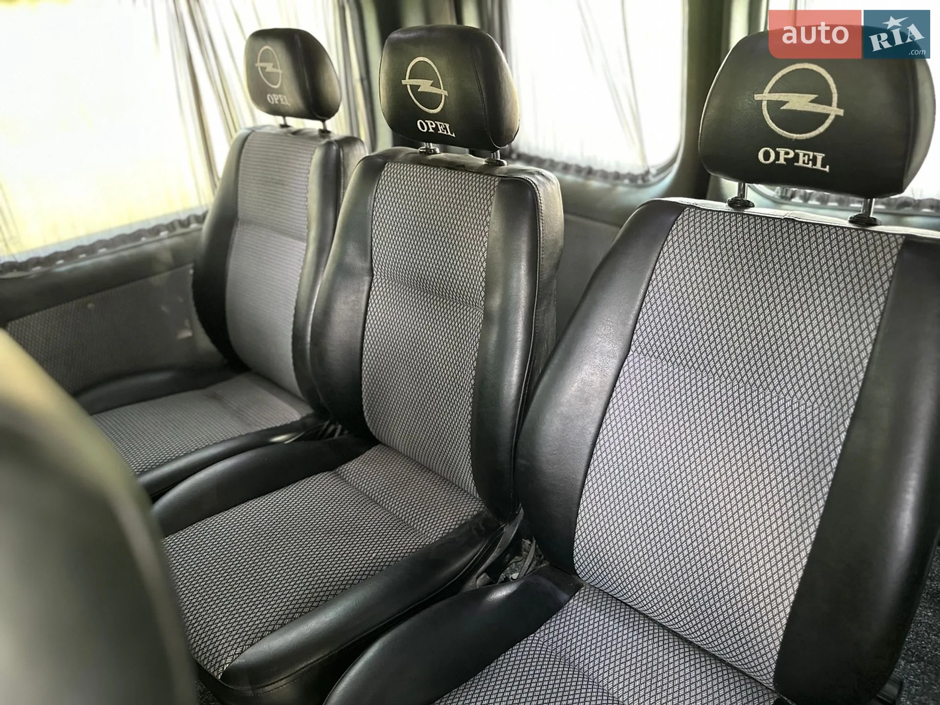 2010 Opel Vivaro - мініатюра 29