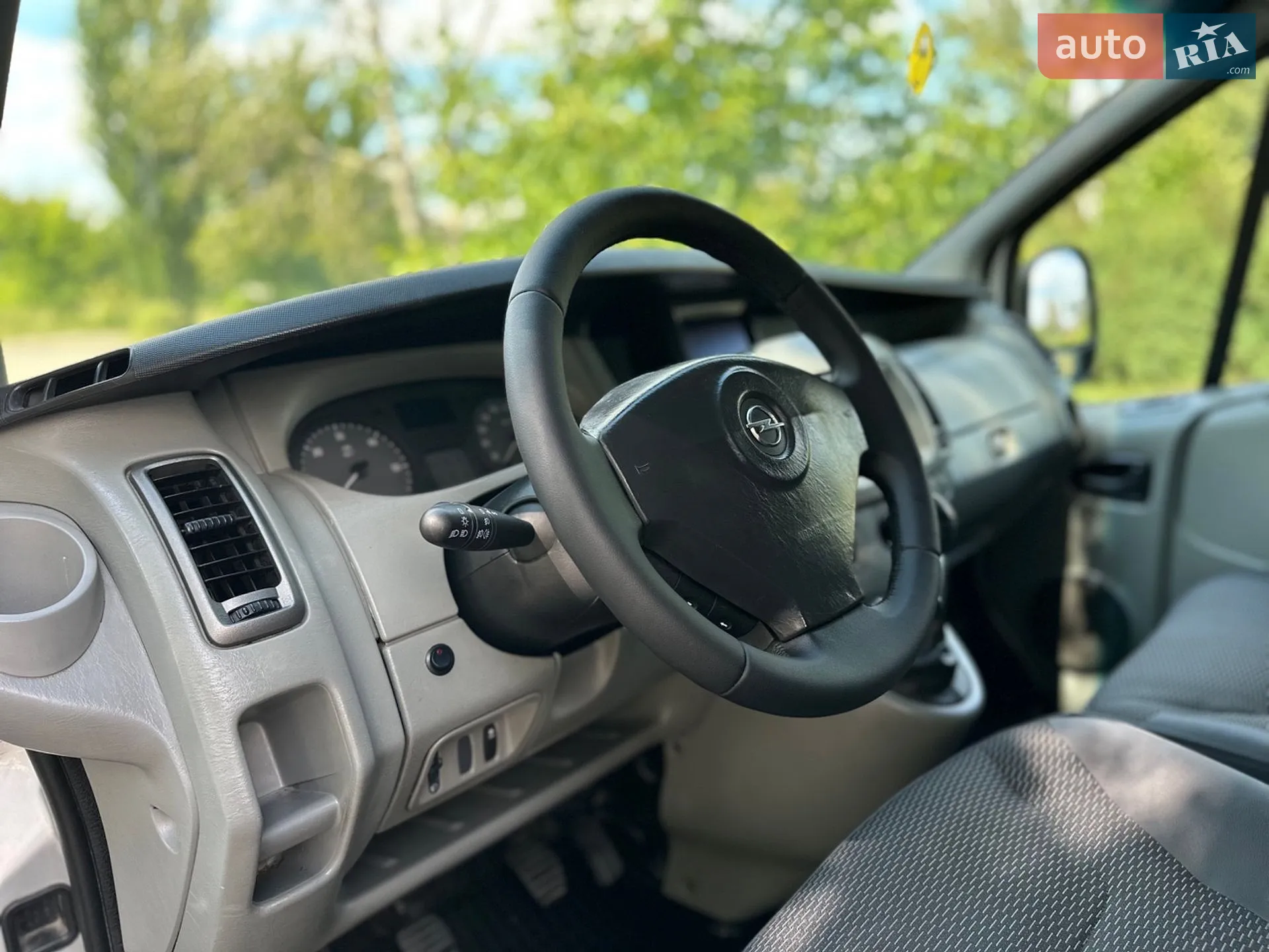 2010 Opel Vivaro - мініатюра 32