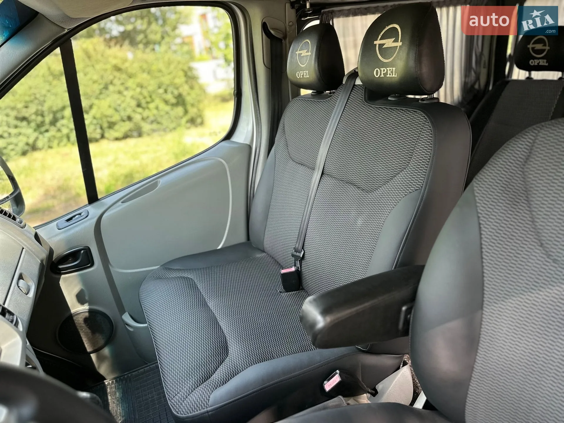 2010 Opel Vivaro - мініатюра 34