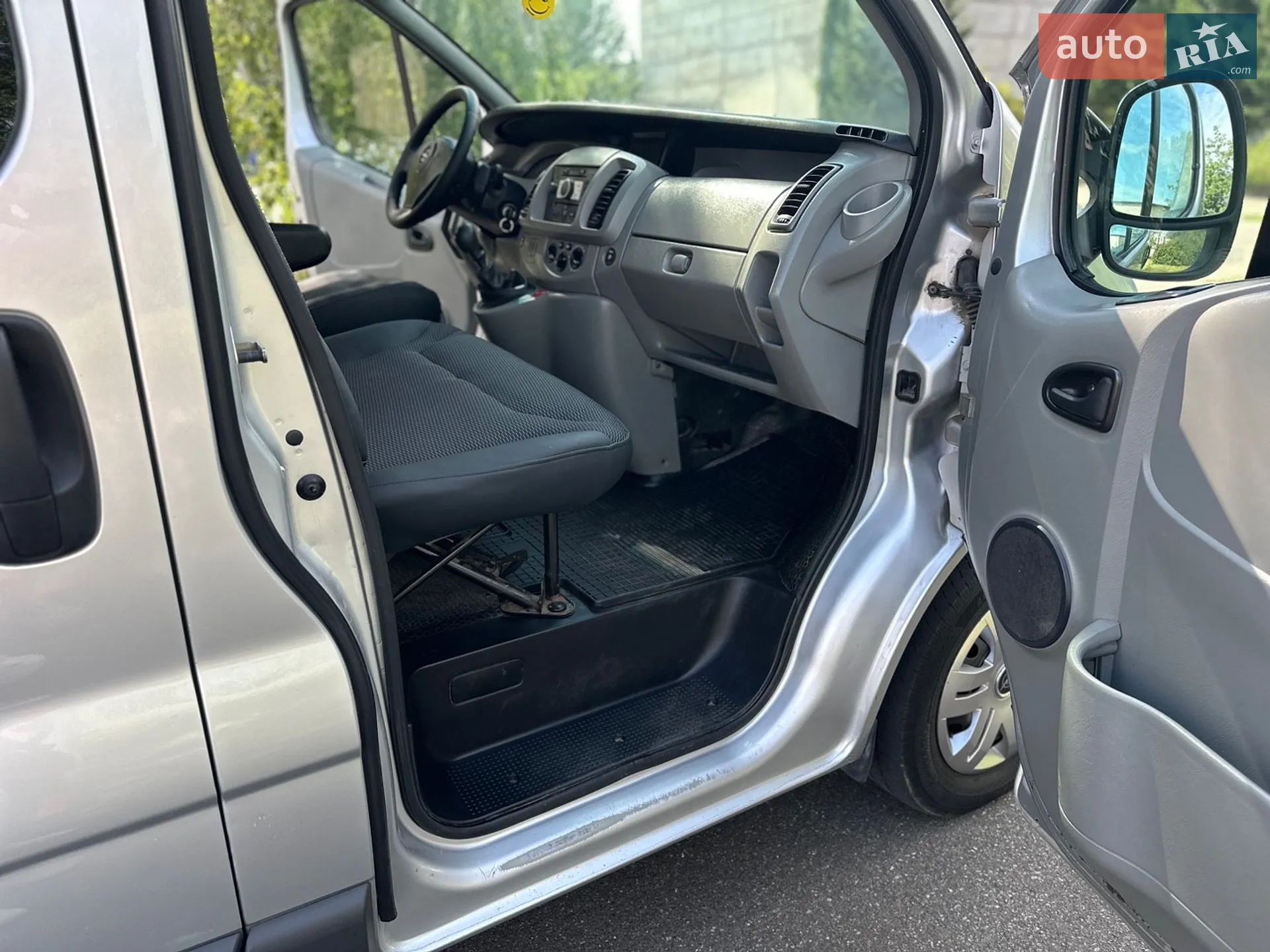 2010 Opel Vivaro - мініатюра 38