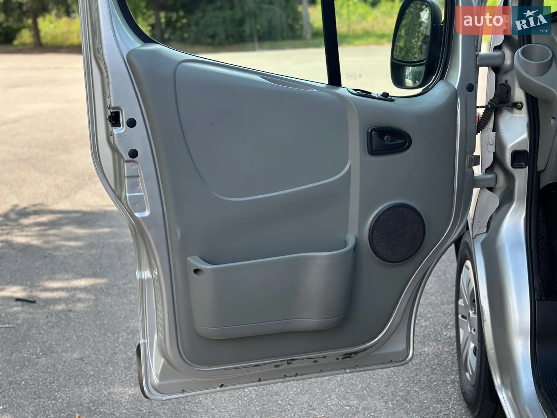 2010 Opel Vivaro - мініатюра 40