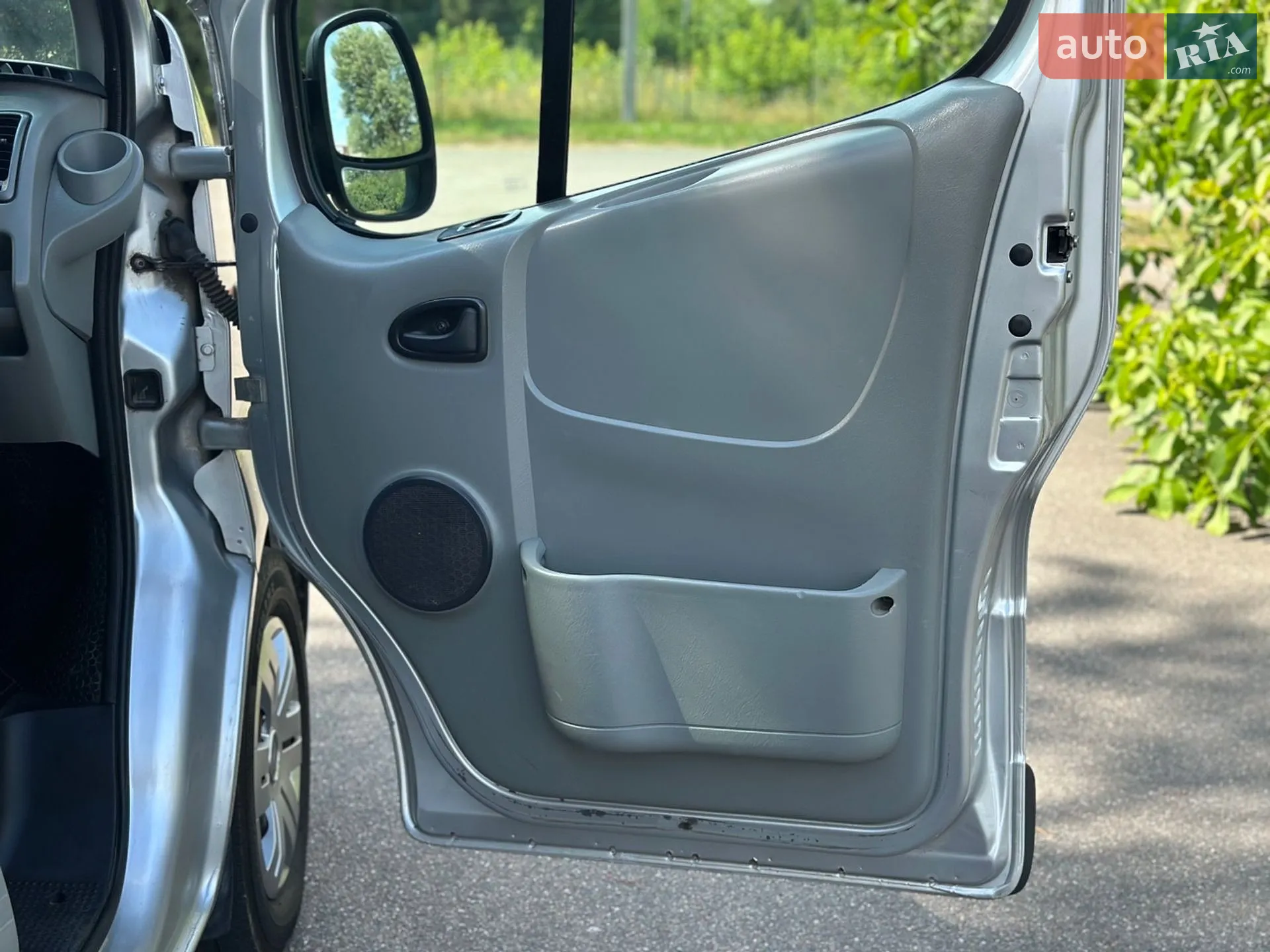 2010 Opel Vivaro - мініатюра 43