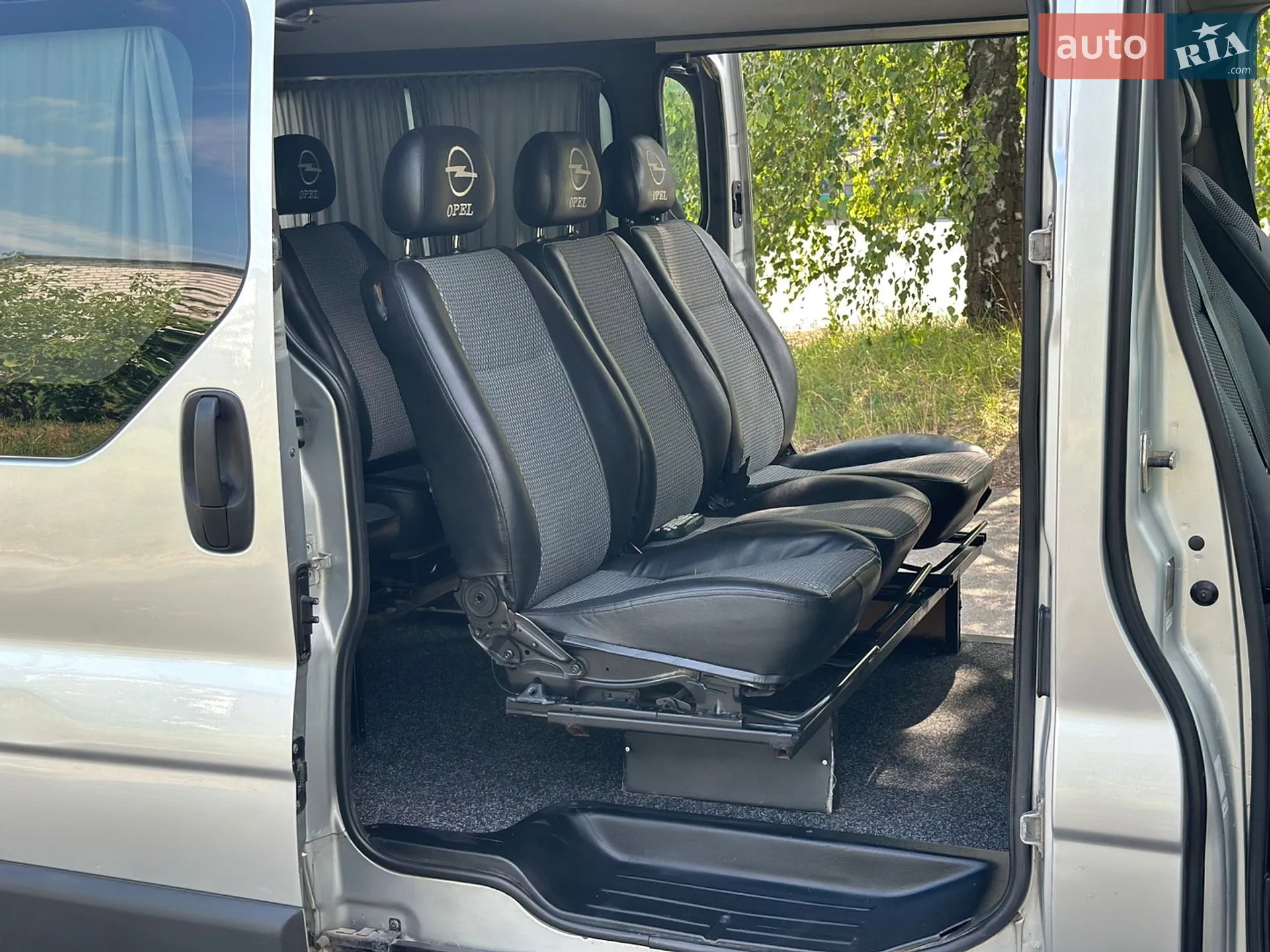 2010 Opel Vivaro - мініатюра 44