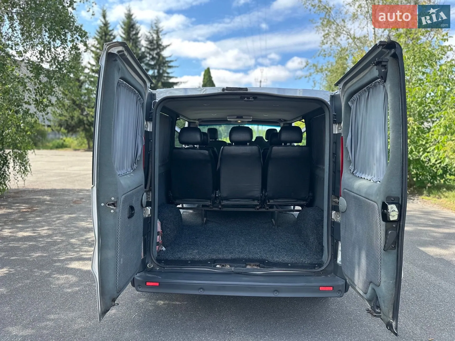 2010 Opel Vivaro - мініатюра 49