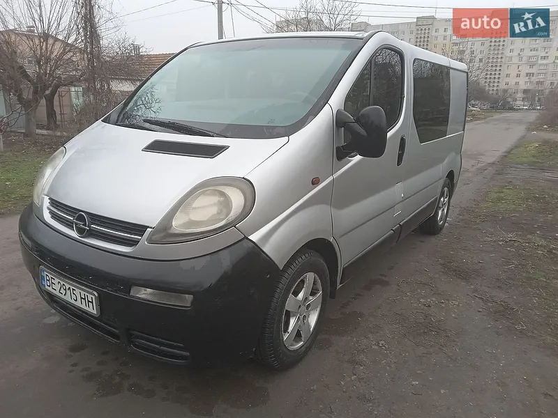 Opel Vivaro 2003