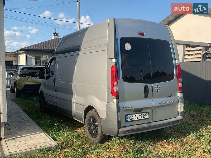 Opel Vivaro 2006