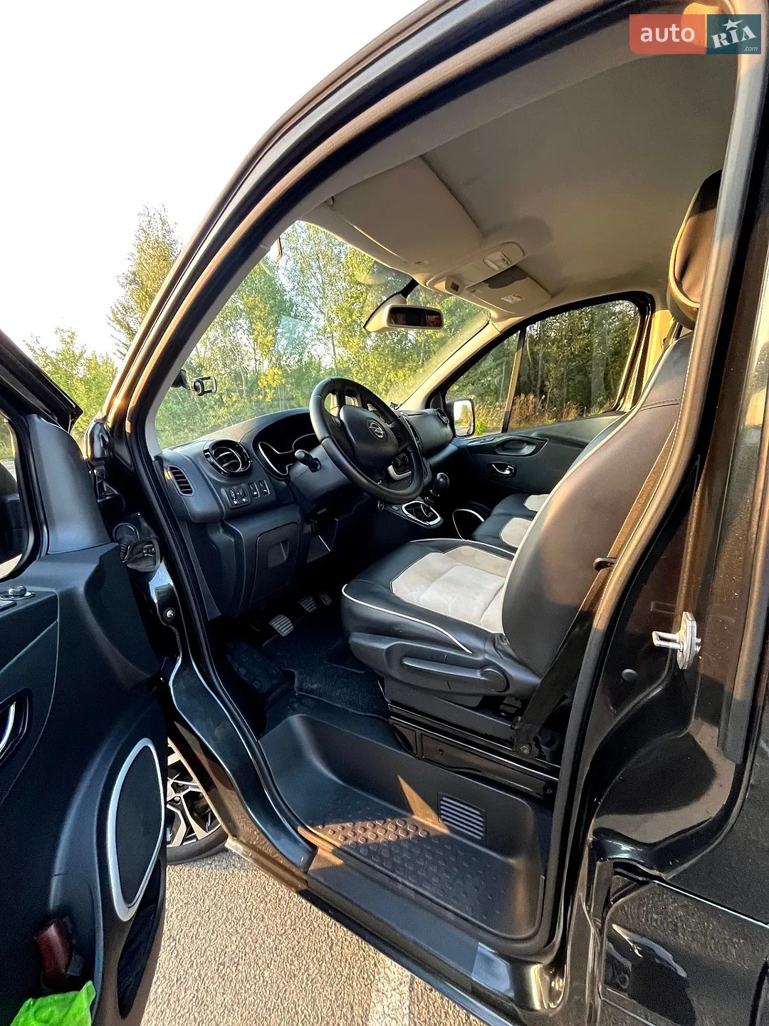 2015 Opel Vivaro - мініатюра 3